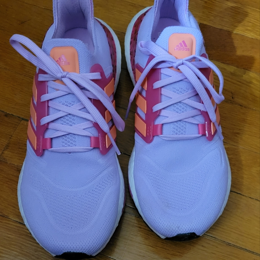 Adidas ultraboost breast cancer edition